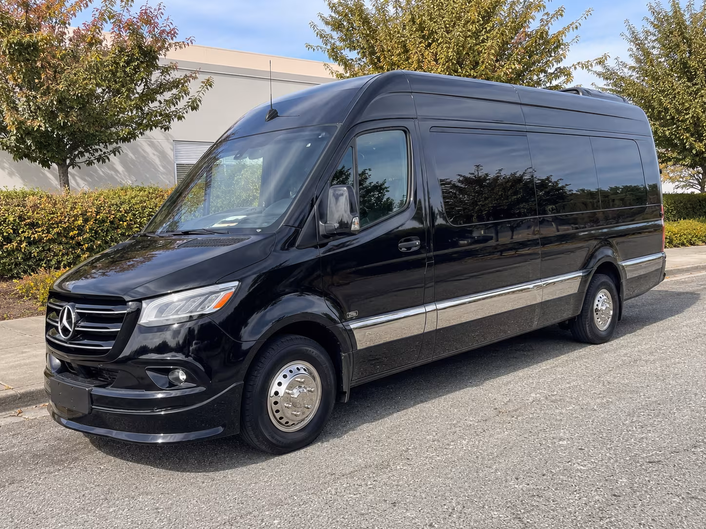 Newark Airport Shuttles & Transportation