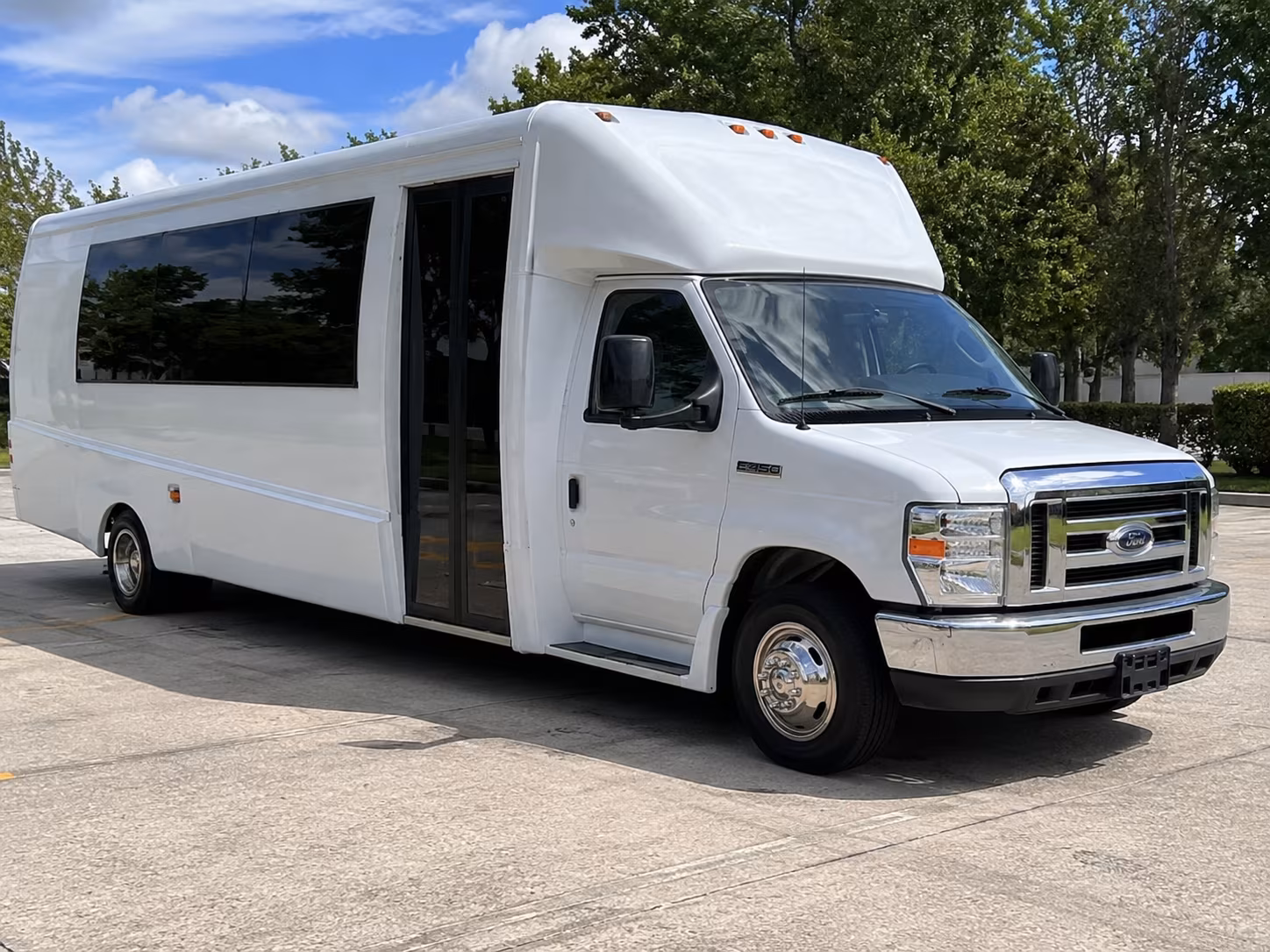 Passaic Birthday, Sweet 16, & Quinceañera Party Bus Rentals